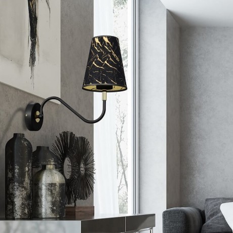 Kinkiet MiLAGRO Hermes nad komodą w salonie