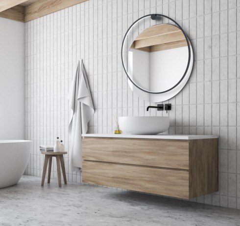 Kinkiet MiLAGRO Saturno Black w łazience nad lustrem