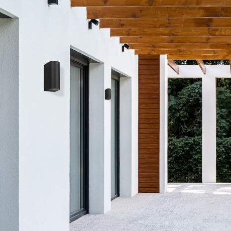 Kinkiet zewnętrzny MiLAGRO Ovalis na tarasie