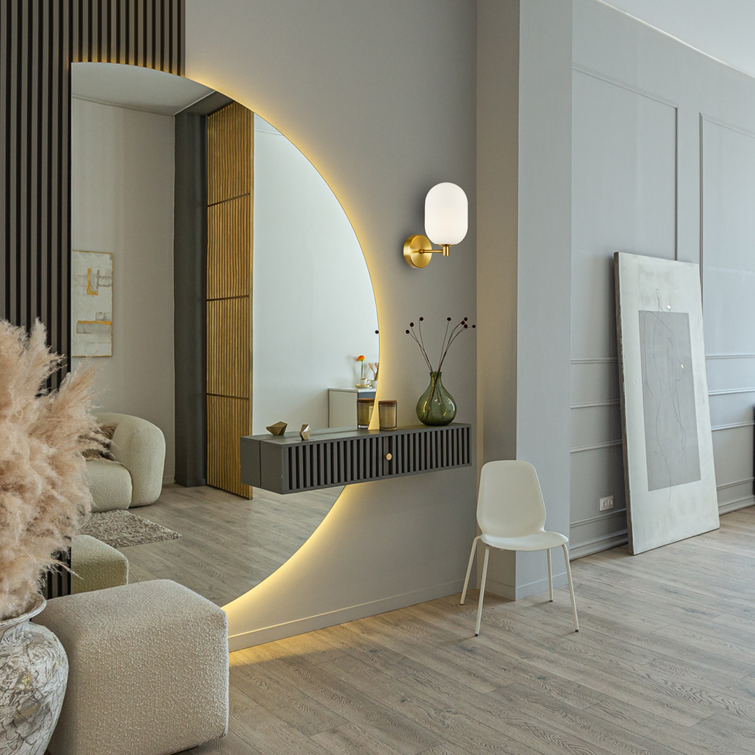 Kinkiet złoty MiLAGRO Alias Gold w aranżacji w salonie