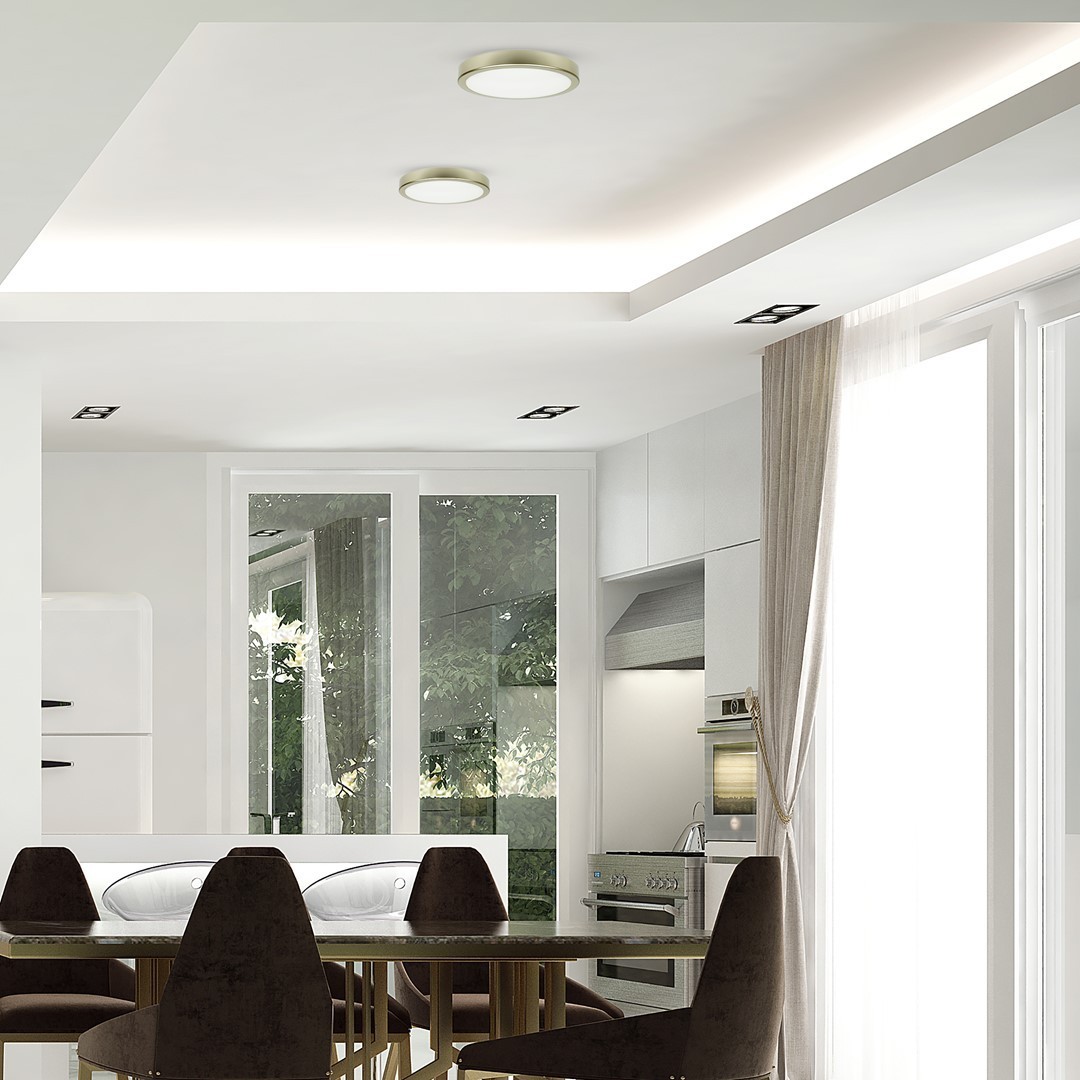 Klasyczny plafon LED w kolorze złotym marki MiLAGRO w jadalni nad stołem