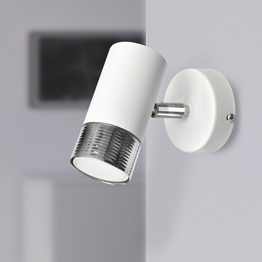 Lampa ścienna biała o minimalistycznym designie