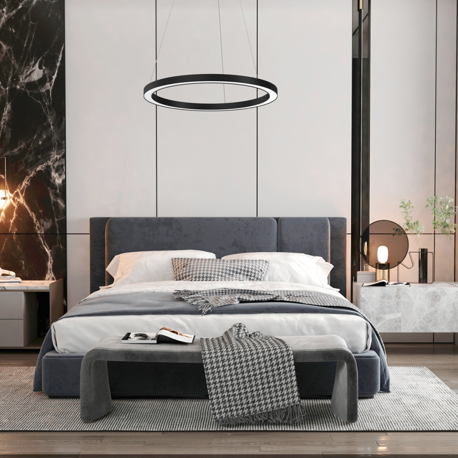 Czarna lampa wisząca do sypialni