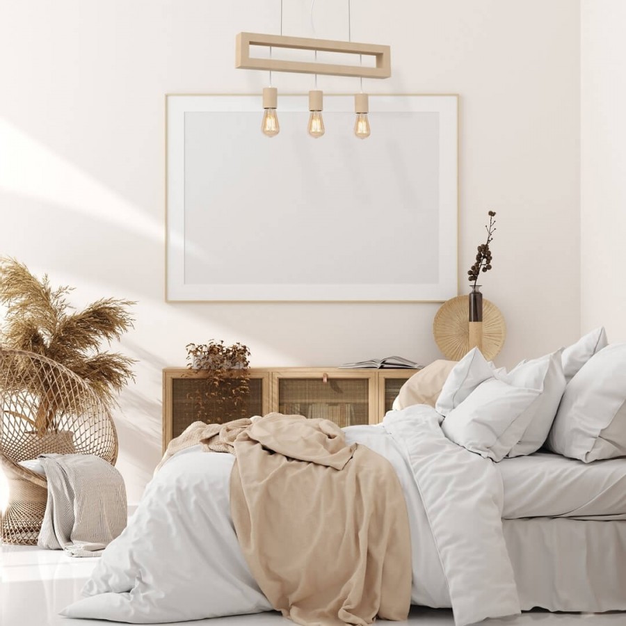 Lampa drewniana w sypialni boho