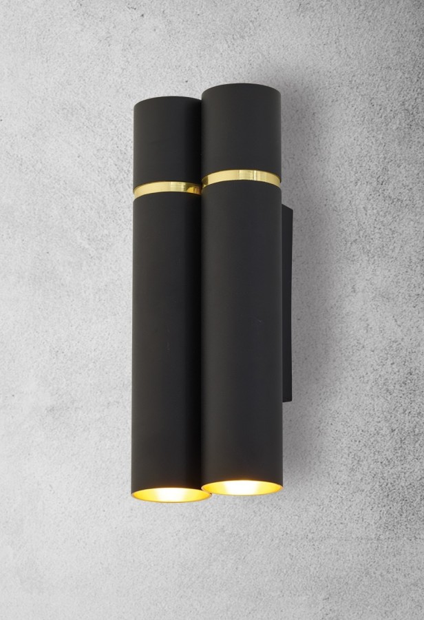 Czarny kinkiet do salonu