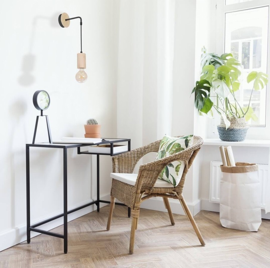 Kinkiet MiLAGRO nad biurkiem