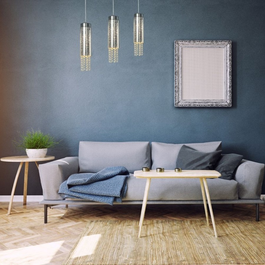 Wisząca lampa dekoracyjna w salonie
