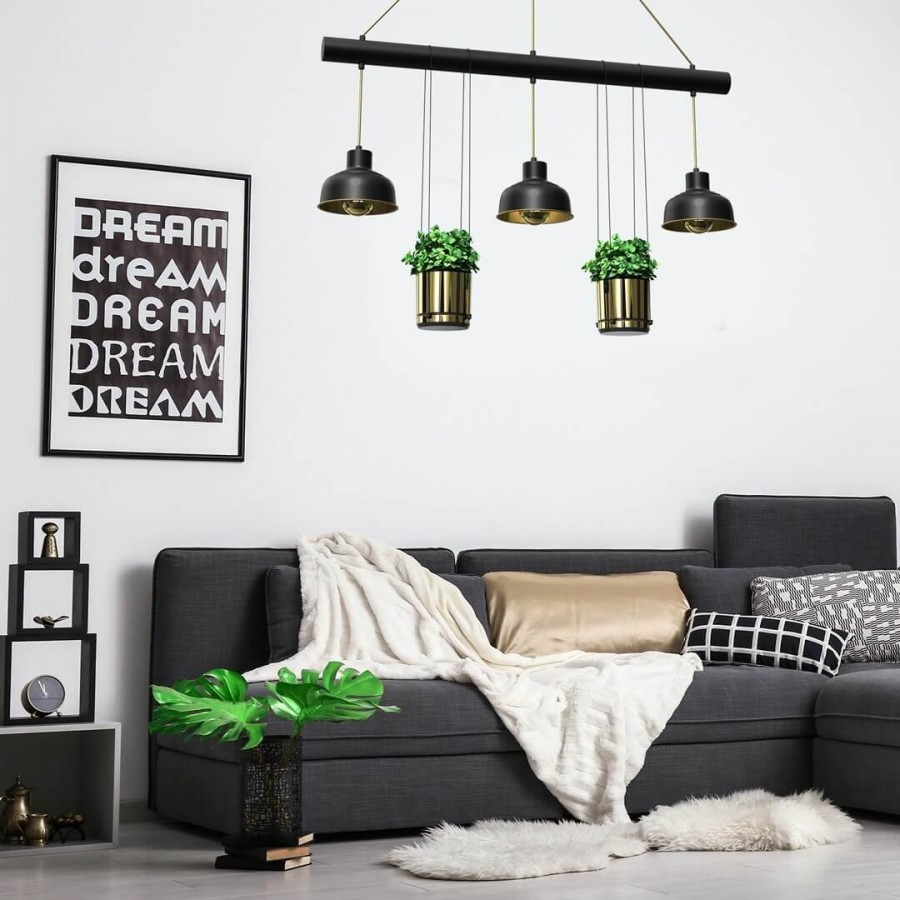 Lampa wisząca Flora zawieszona w salonie