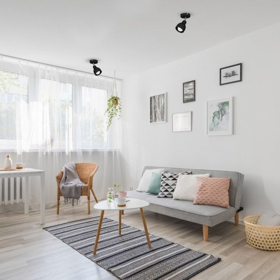 Oświetlenie sufitowe punktowe do salonu