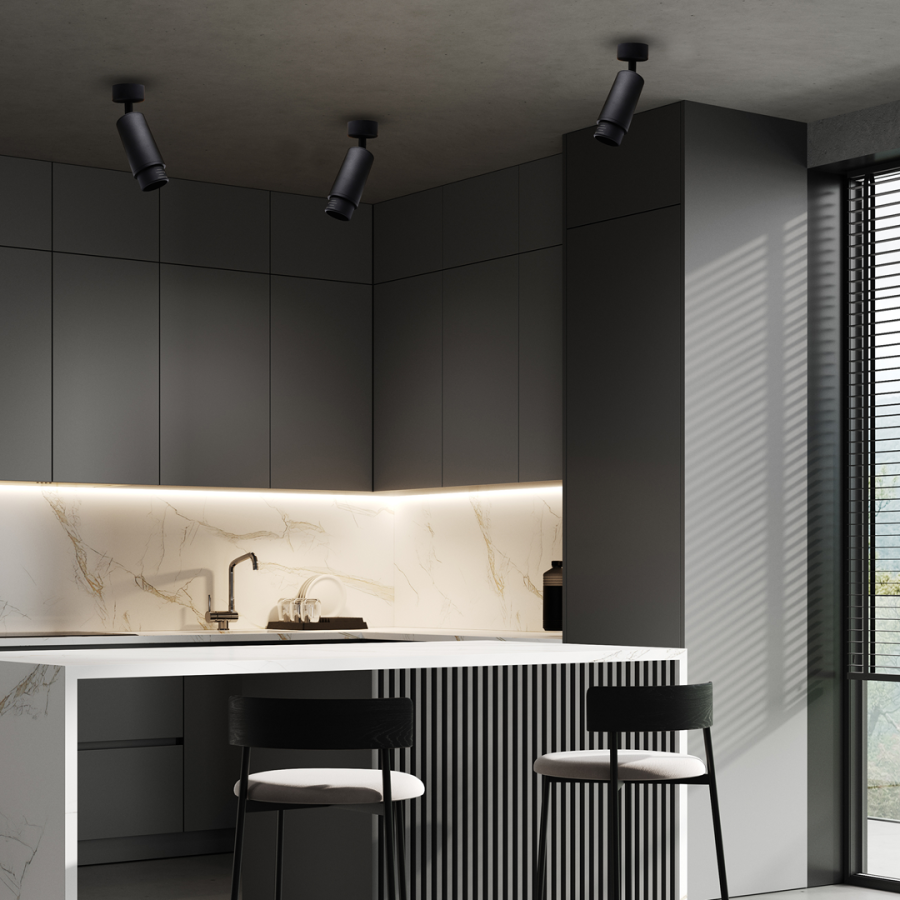 Oświetlenie sufitowe małej kuchni