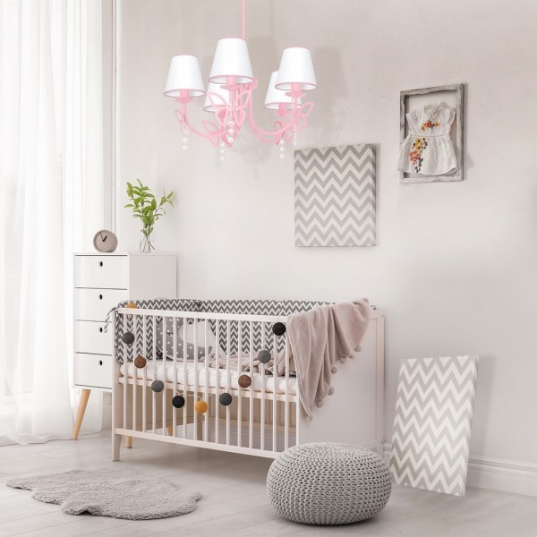 Żyrandol Charlotte Pink od MiLAGRO w pokoju dziecka