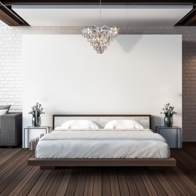 Kryształowa elegancka lampa glamour w sypialni