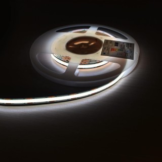 Taśma LED Eko-Light 6000K 5m 50W IP20 w ciemności