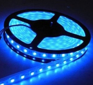 TAŚMA 2,5m  60 LED. 12W Barwa niebieska IP65