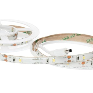 TAŚMA LED 1M Z SENSOREM 4xAAA 4000K Barwa neutralna